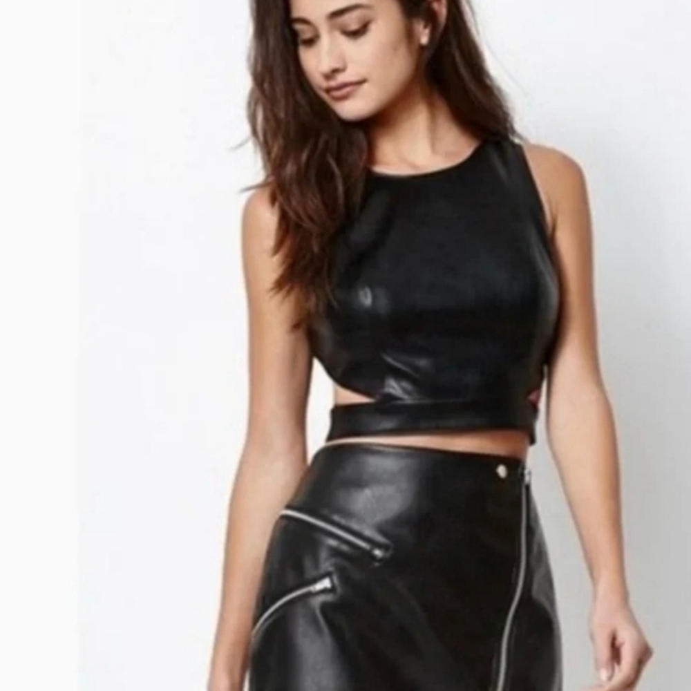 Kendall & Kylie Black Faux Leather Top Sz M